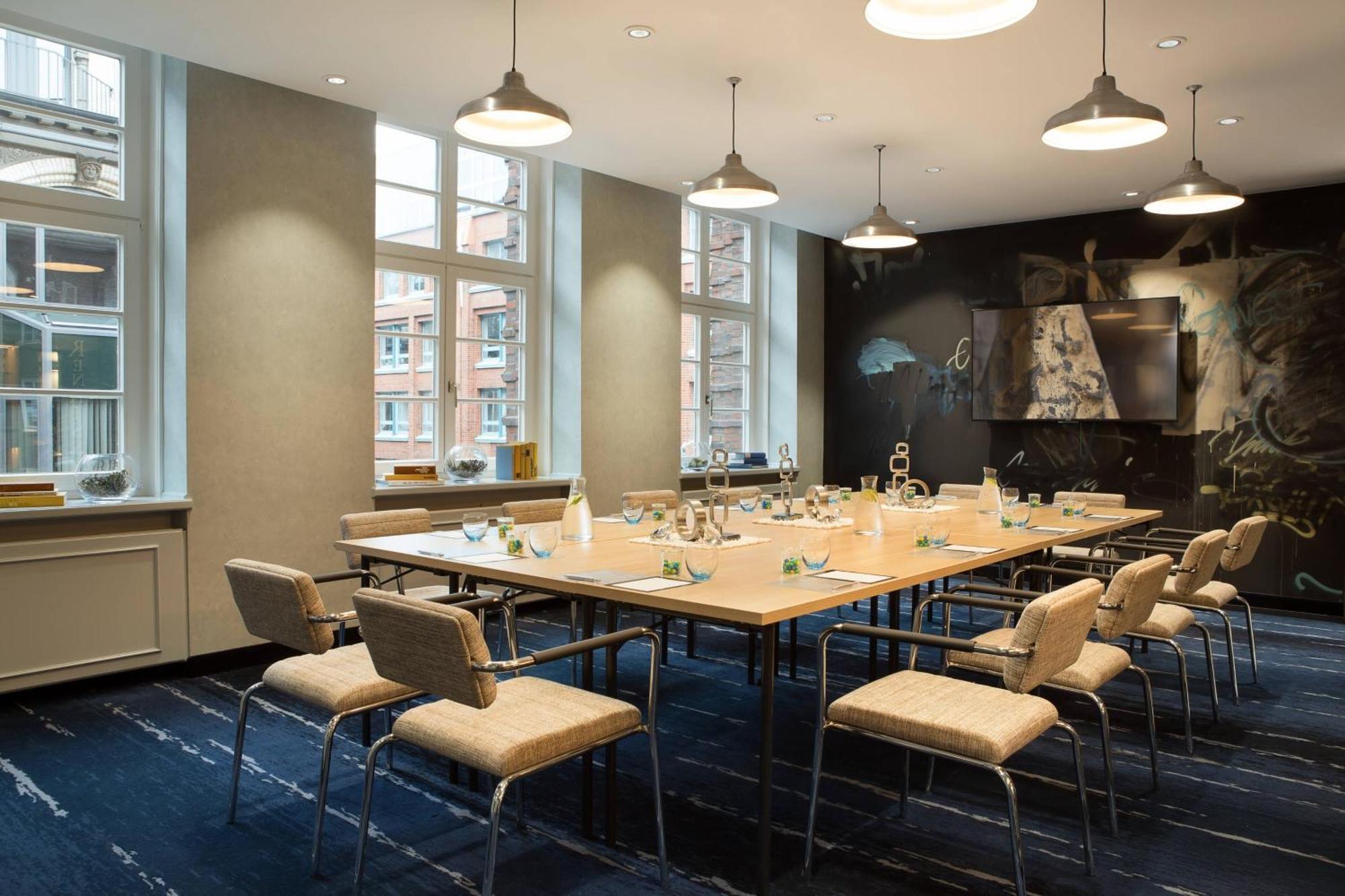 Renaissance Hamburg Hotel Екстер'єр фото Meeting room