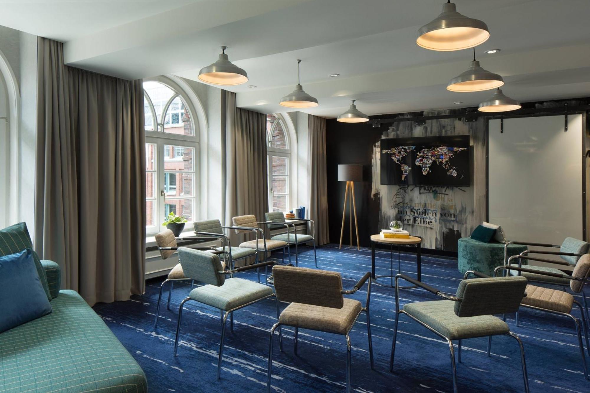 Renaissance Hamburg Hotel Екстер'єр фото The Blue Room