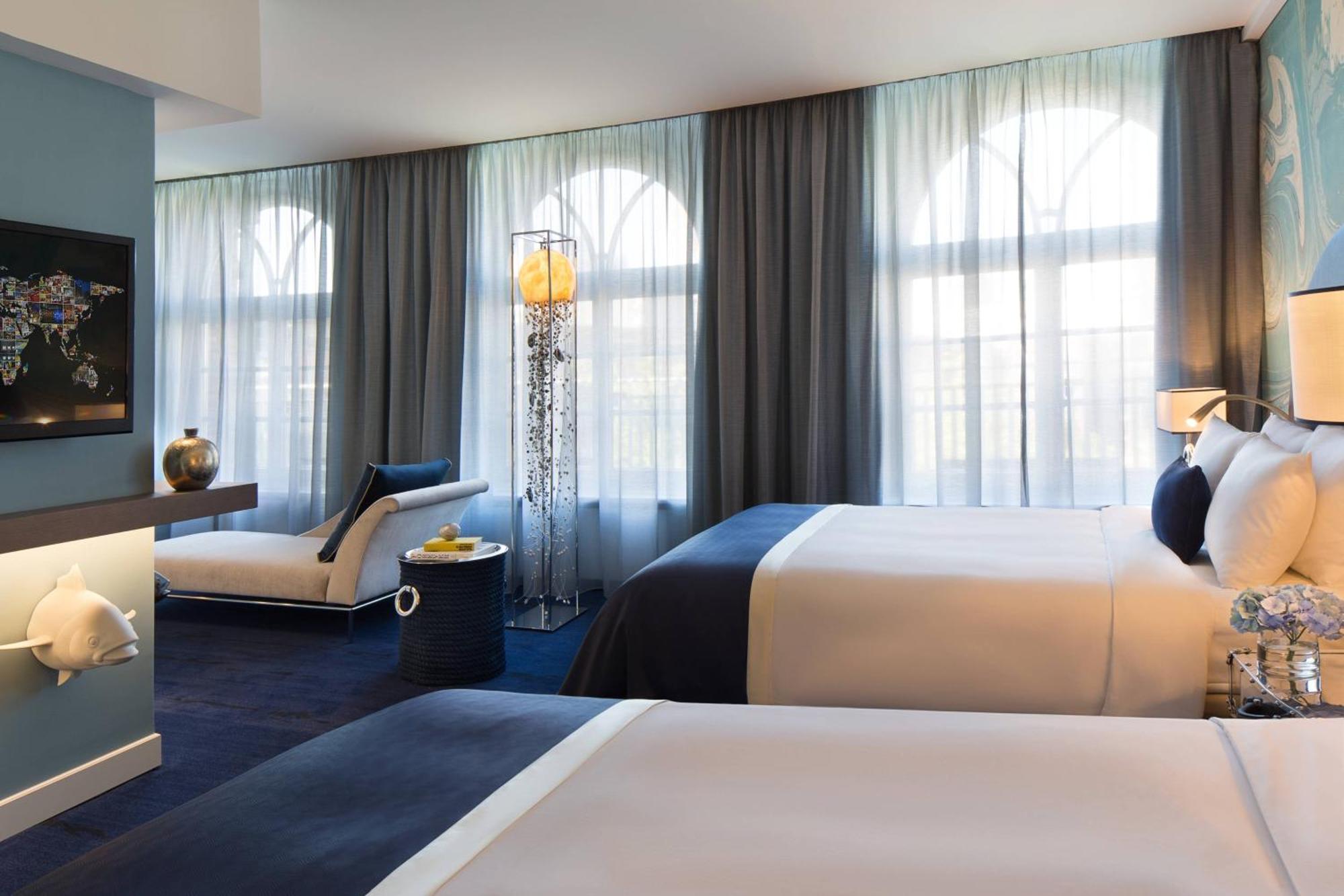 Renaissance Hamburg Hotel Екстер'єр фото Deluxe Room